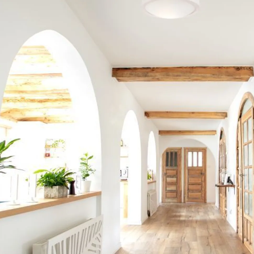 Deckenlampe rund Ø 27 cm Holz Glas blendarm Weiß