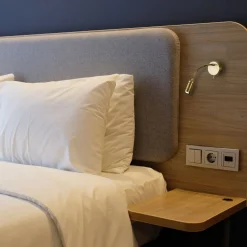 Flexibler LED Wandstrahler in Messing 1 W mit Schalter