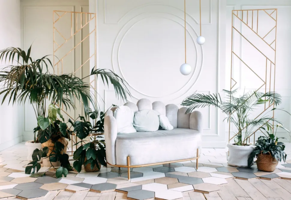 Kugellampe hängend G9 Ø 16 cm in Gold matt Weiß Glas Metall