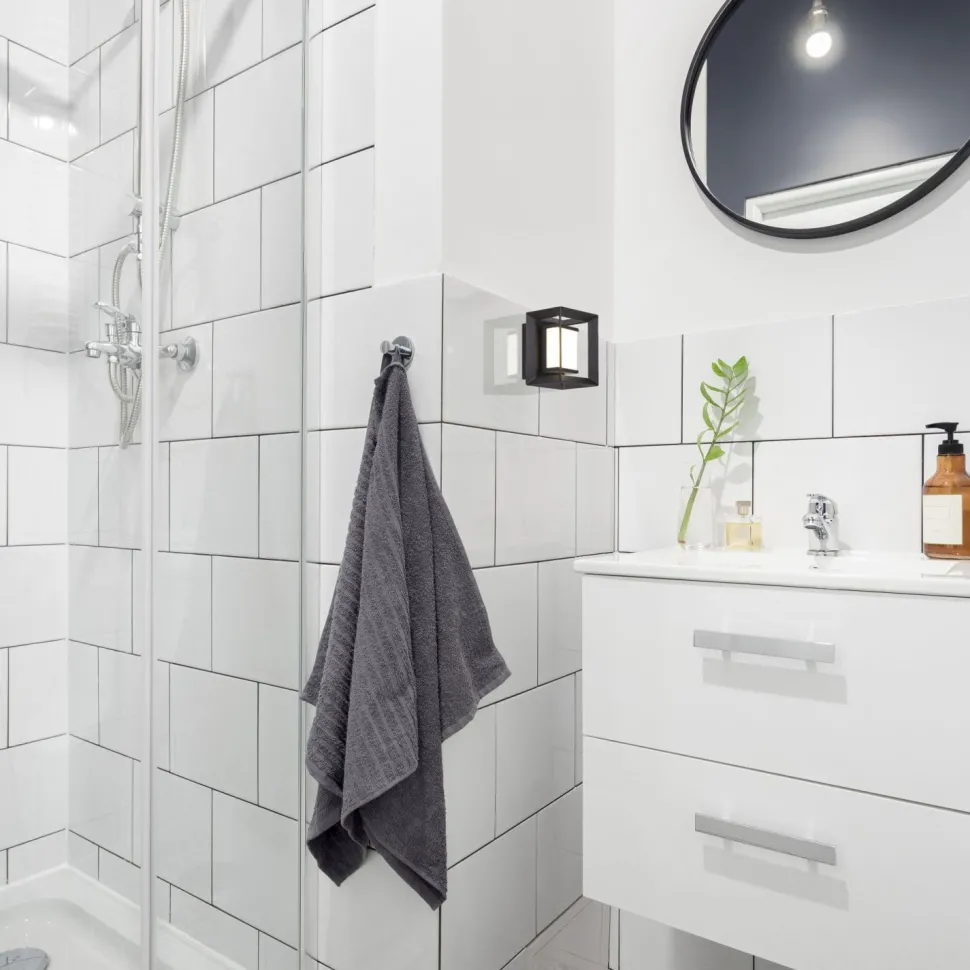 LED Wandleuchte Badezimmer IP44 Schwarz Weiß 3000 K H: 10 cm