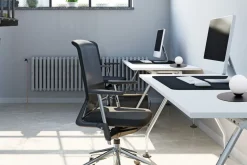 Nachttischlampe Glaskugel blendarm E27 15 cm in Schwarz