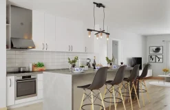 Pendelleuchte Metall E27 4-flammig 90 cm breit Schwarz Messing