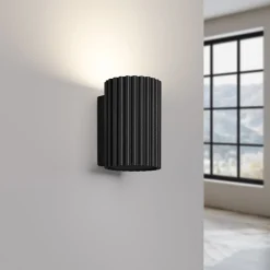 Schwarze Wandlampe klein 10 cm hoch GU10 aus Aluminium Modern