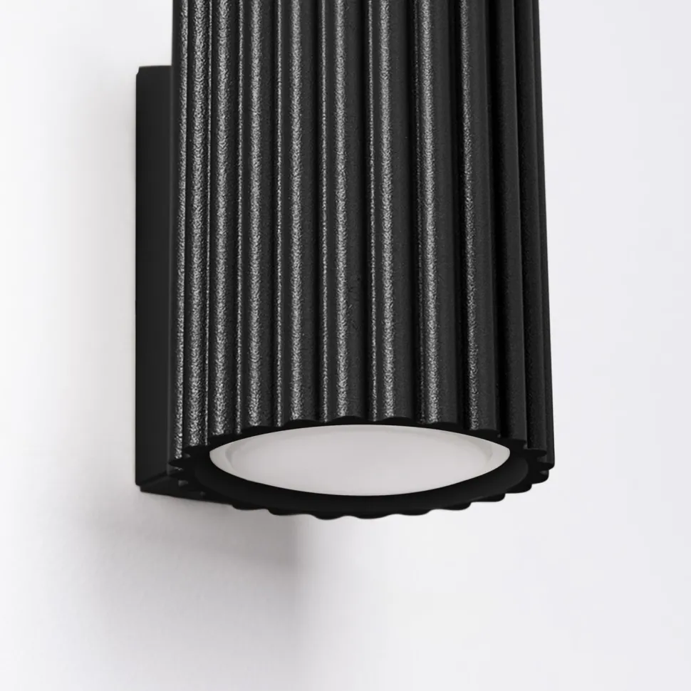 Schwarze Wandlampe klein 10 cm hoch GU10 aus Aluminium Modern