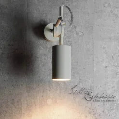 Schwenkbarer Wandstrahler in weiß