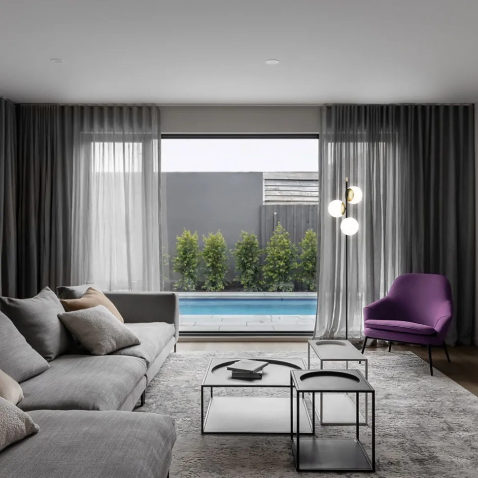 Stehlampe Metall Glas 150 cm hoch in Gold Weiß Schwarz