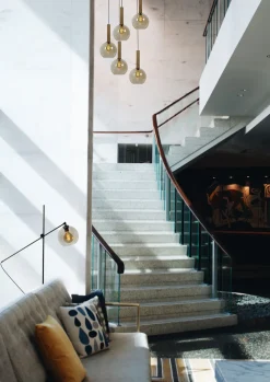 Stehlampe Wohnzimmer 161 cm verstellbar Glas Metall