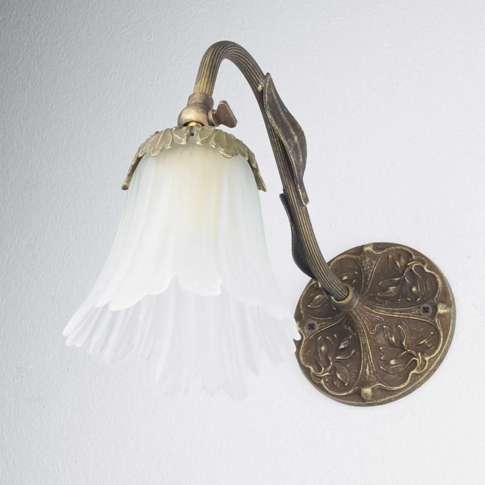 Wandlampe Weiß aus Glas und Echt-Messing