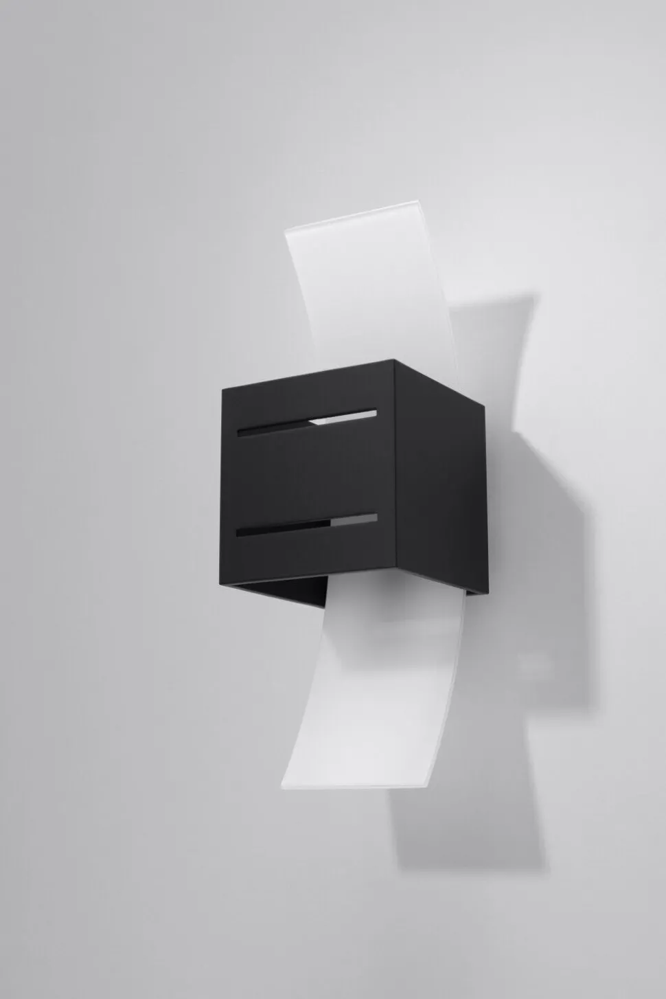 Wandleuchte CARLO in Schwarz