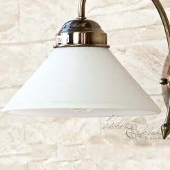 Wandleuchte mit Glasschirm Antik