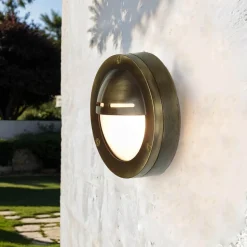 Wetterfeste Außenleuchte Rund IP64 echtes Messing