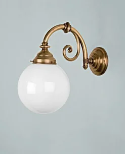 Wohnliche Wandlampe Glas Berliner Messing E27 Kugel