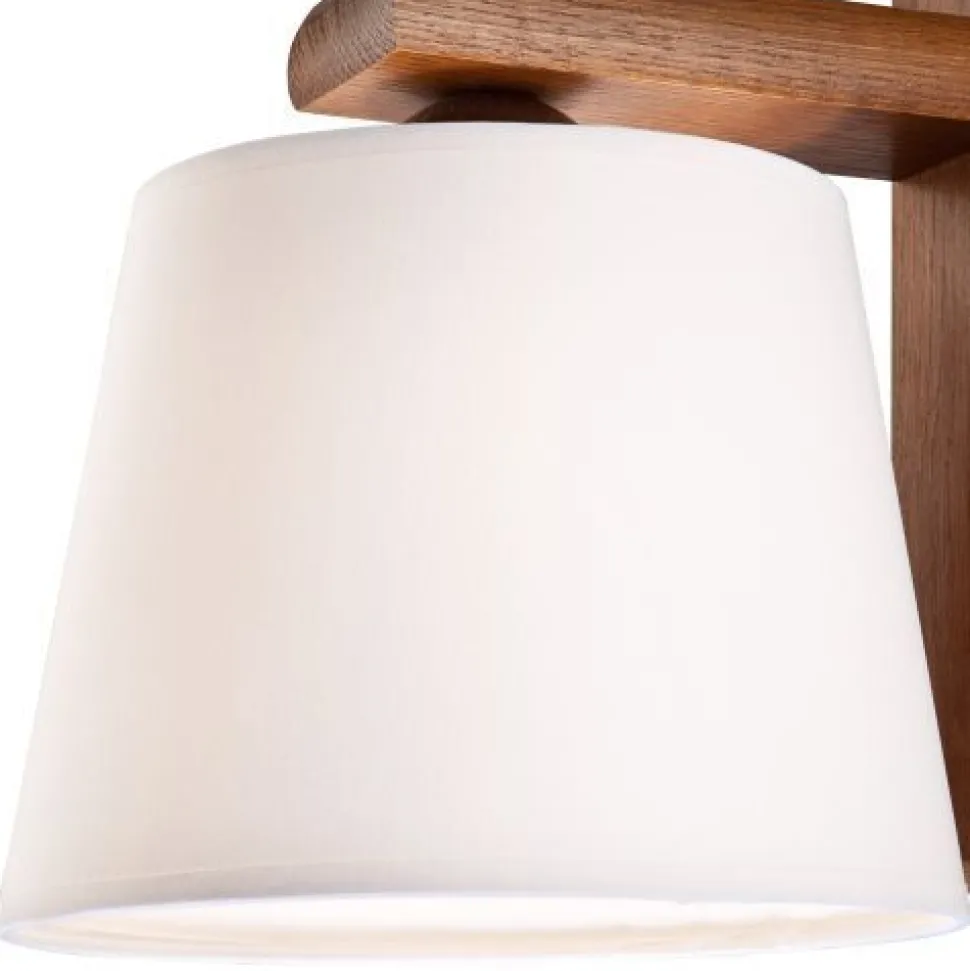 Wohnliche Wandleuchte BEVERELY in Braun Flur